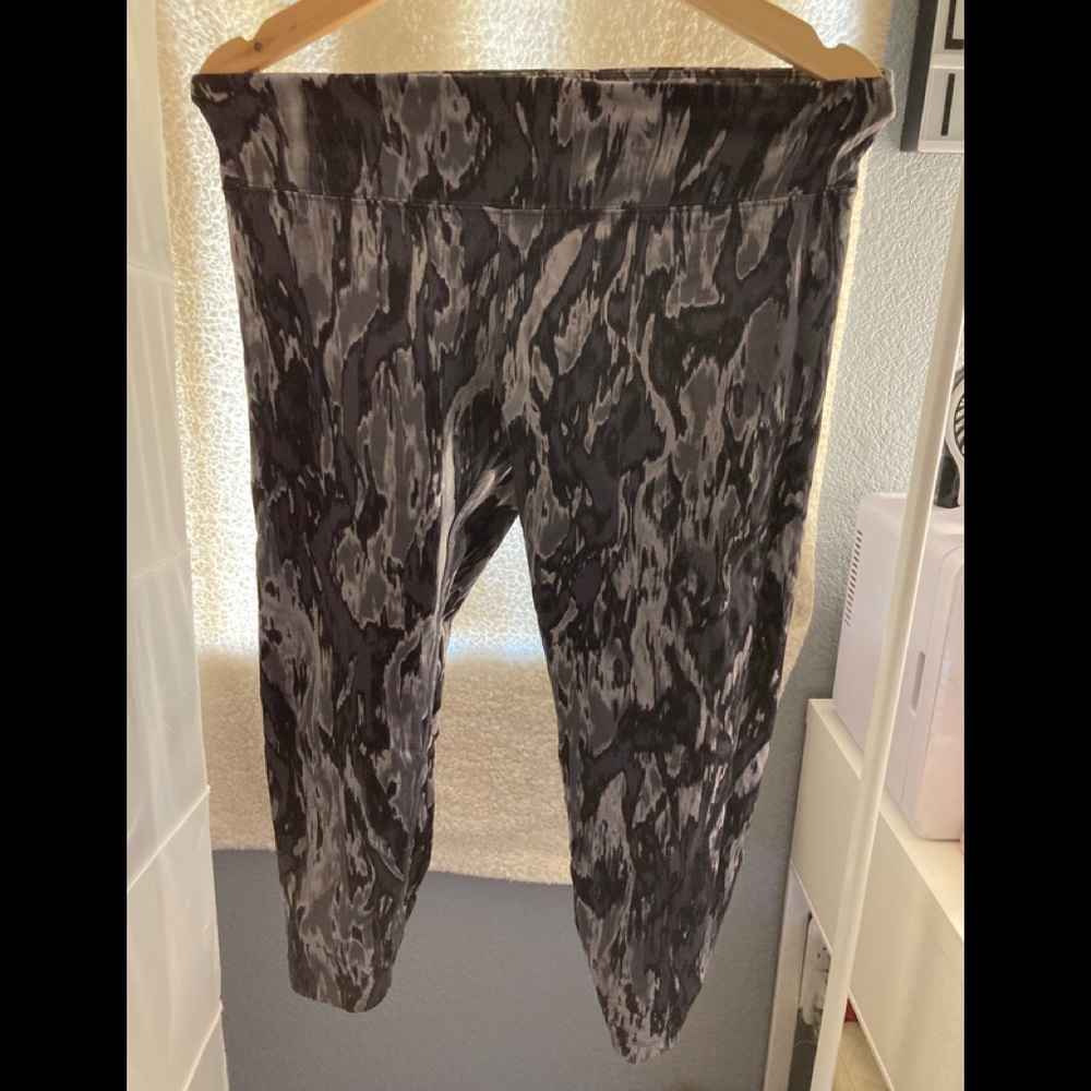Gray yoga / work out pants